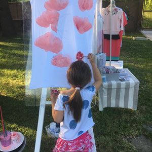 Zoe was painting during a market